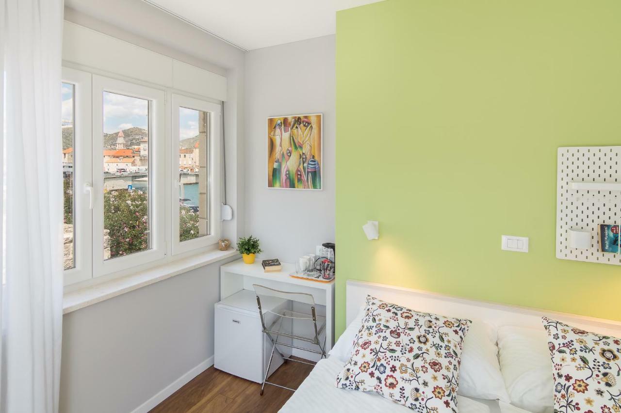 4 Elements Old Town Views Rooms Trogir Bagian luar foto